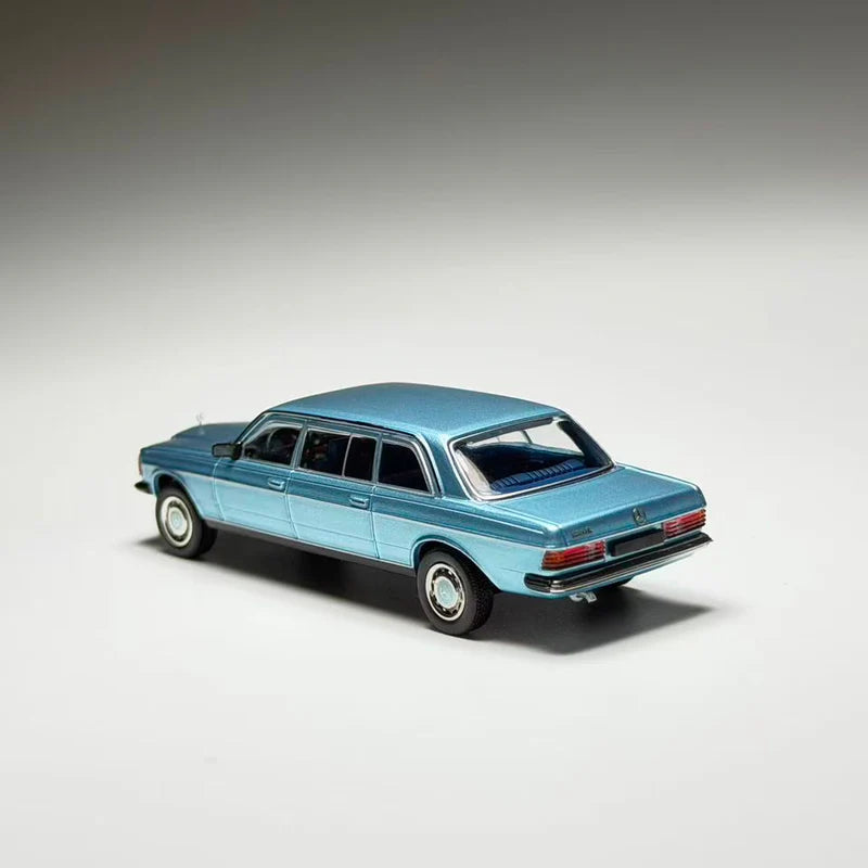 GOC | Mercedes Benz W123, 1:64 Scale (Blue)