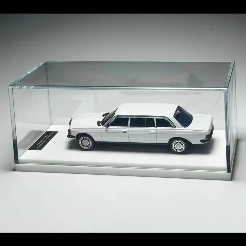 GOC | Mercedes Benz W123, 1:64 Scale (White)
