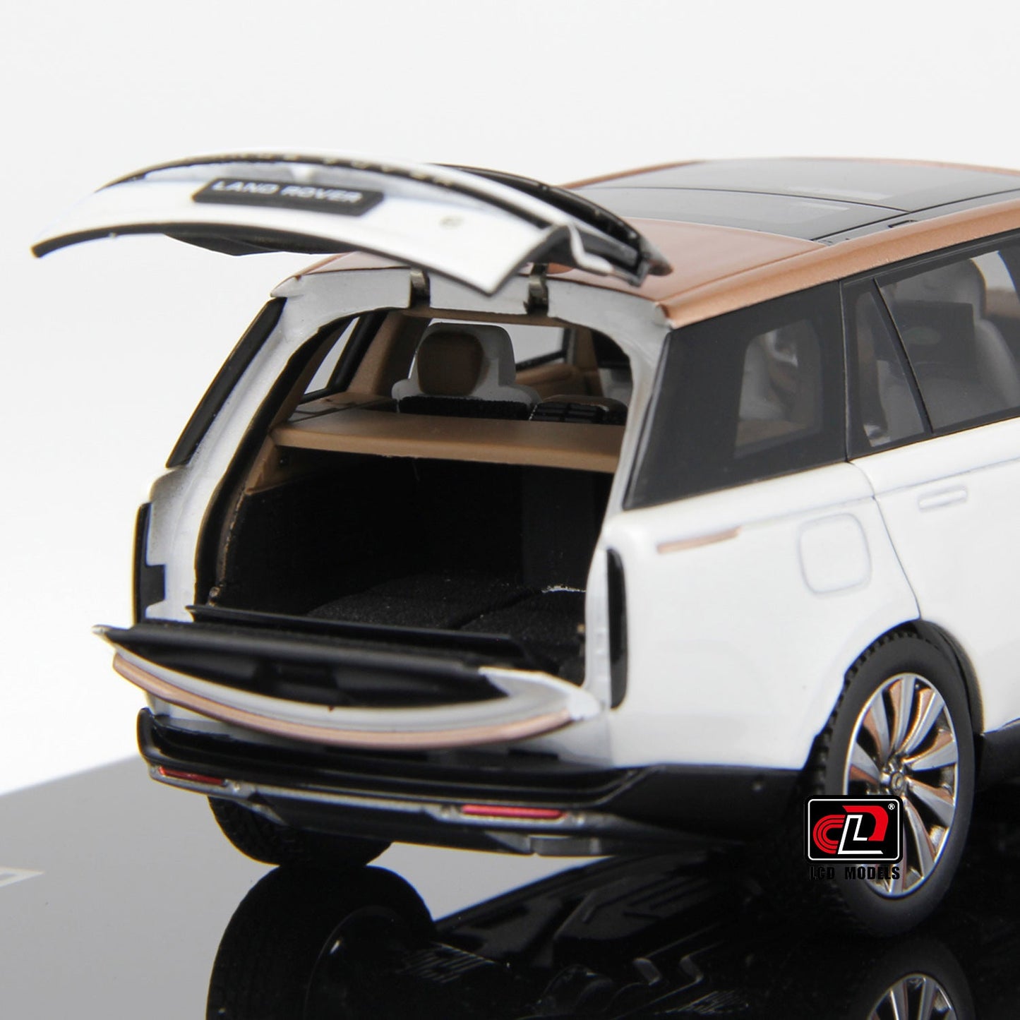 Range Rover SV Serenity LCD Models | 1:43 Scale Diecast | Luxury SUV Collectible