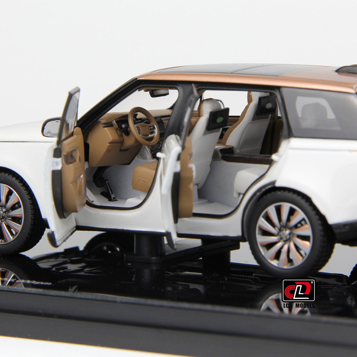 Range Rover SV Serenity LCD Models | 1:43 Scale Diecast | Luxury SUV Collectible