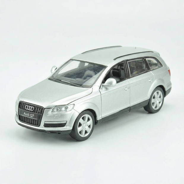Audi Q7 1:32 Scale Diecast Luxury SUV Collectible