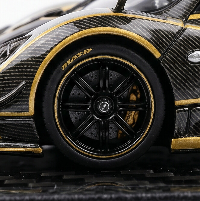 1:64 Pagani HuayraR