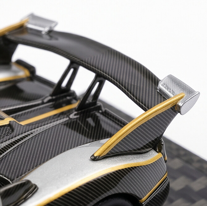 1:64 Pagani HuayraR