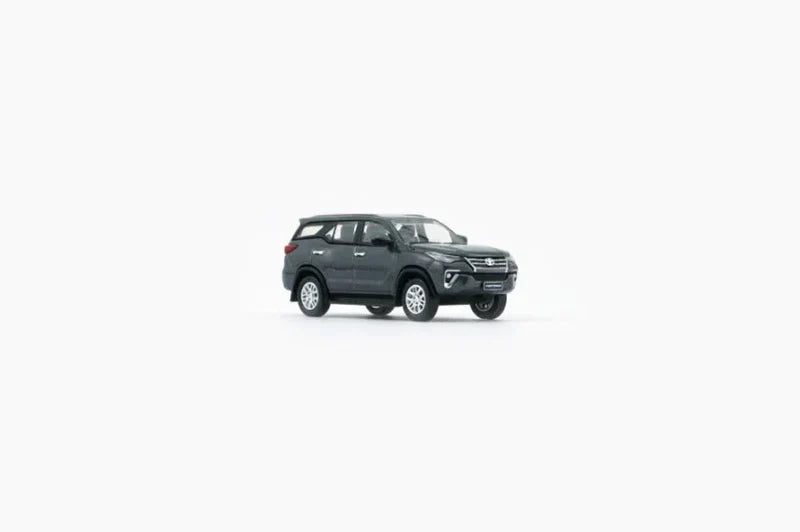 BMC 1:64 Toyota Fortuner 2018 – Silver (RHD)