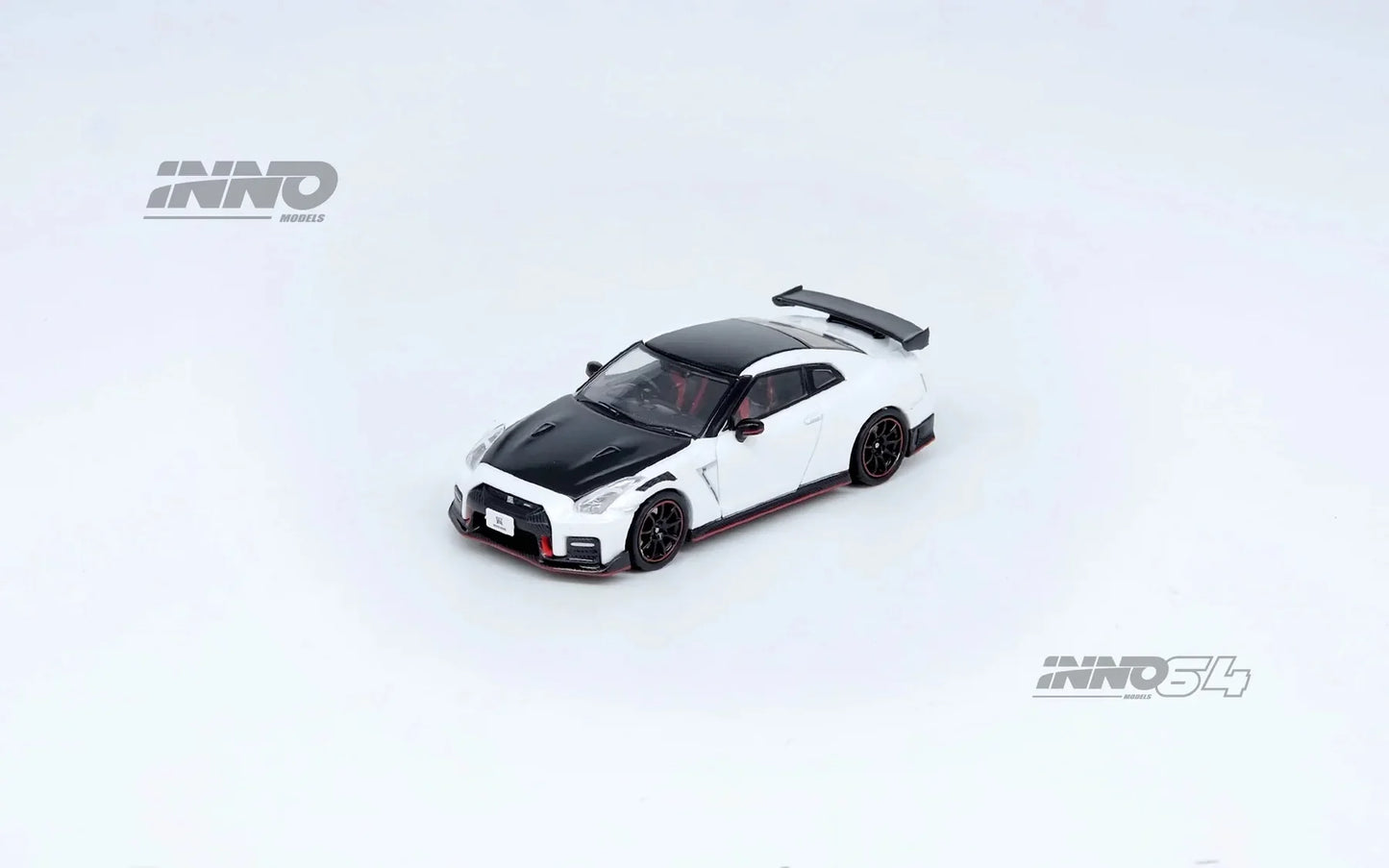 INNO64 Nissan GT-R R35 Nismo White 1:64 Scale Diecast Model